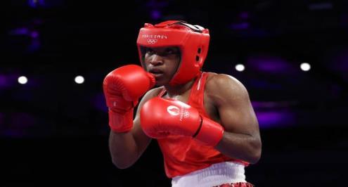 من السجن إلى منصات التتويج.. سيندي نجامبا تقتنص الميدالية الأولى للاجئين في الأولمبياد